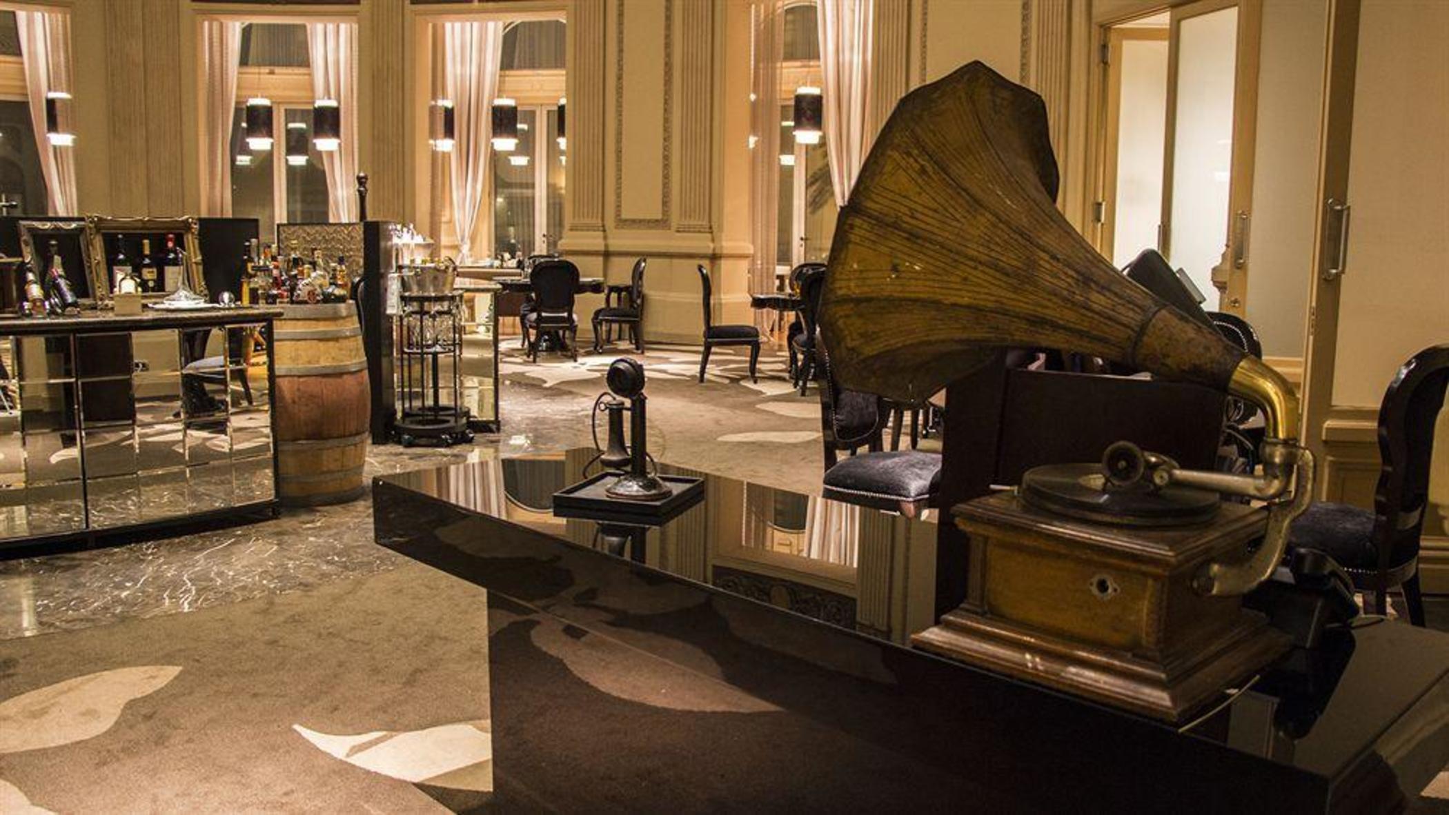 Sofitel Montevideo Casino Carrasco & Spa Exterior foto The piano in the lobby of the Mandarin Oriental, Paris