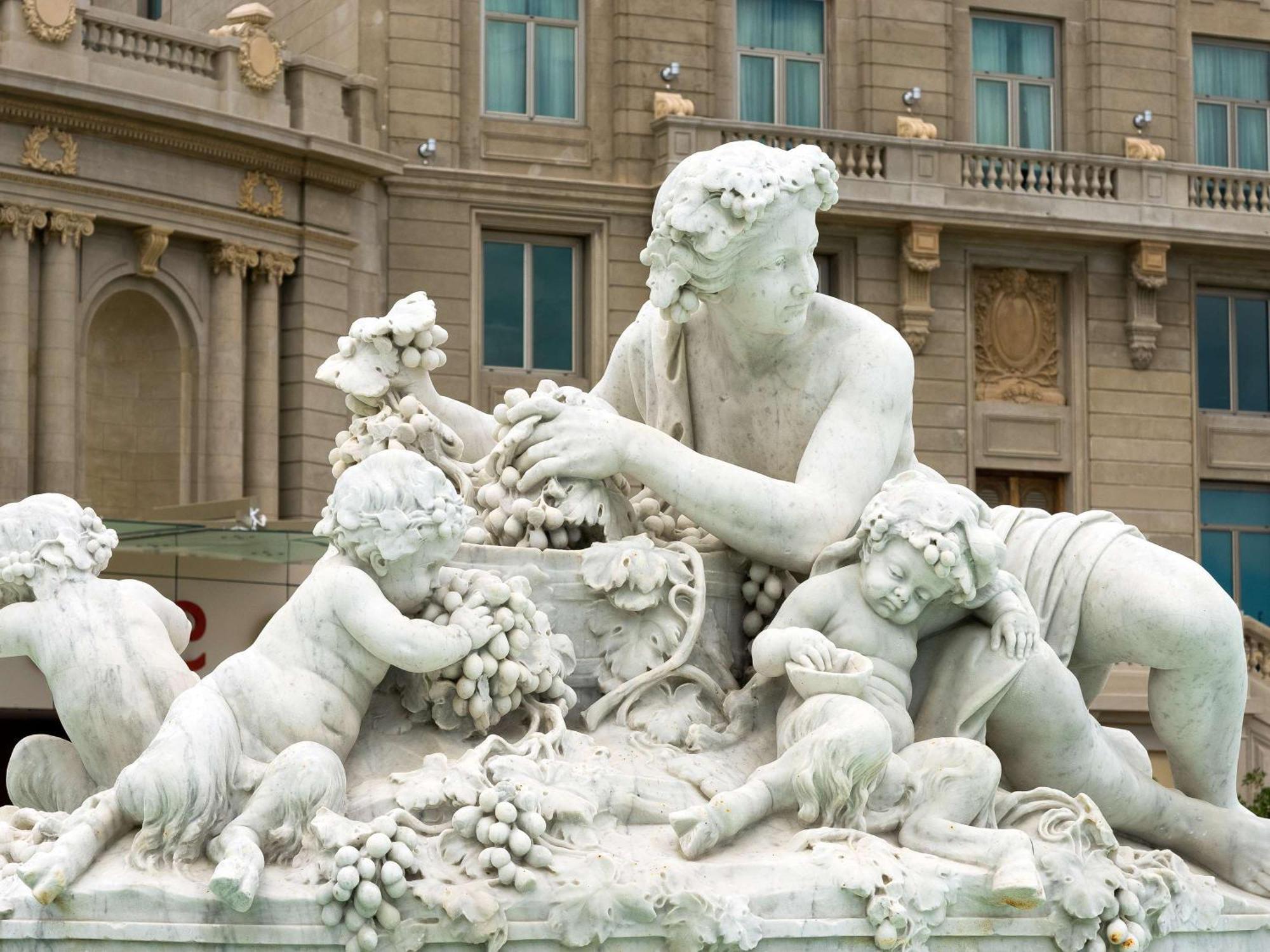 Sofitel Montevideo Casino Carrasco & Spa Exterior foto Fountain of the Three Graces