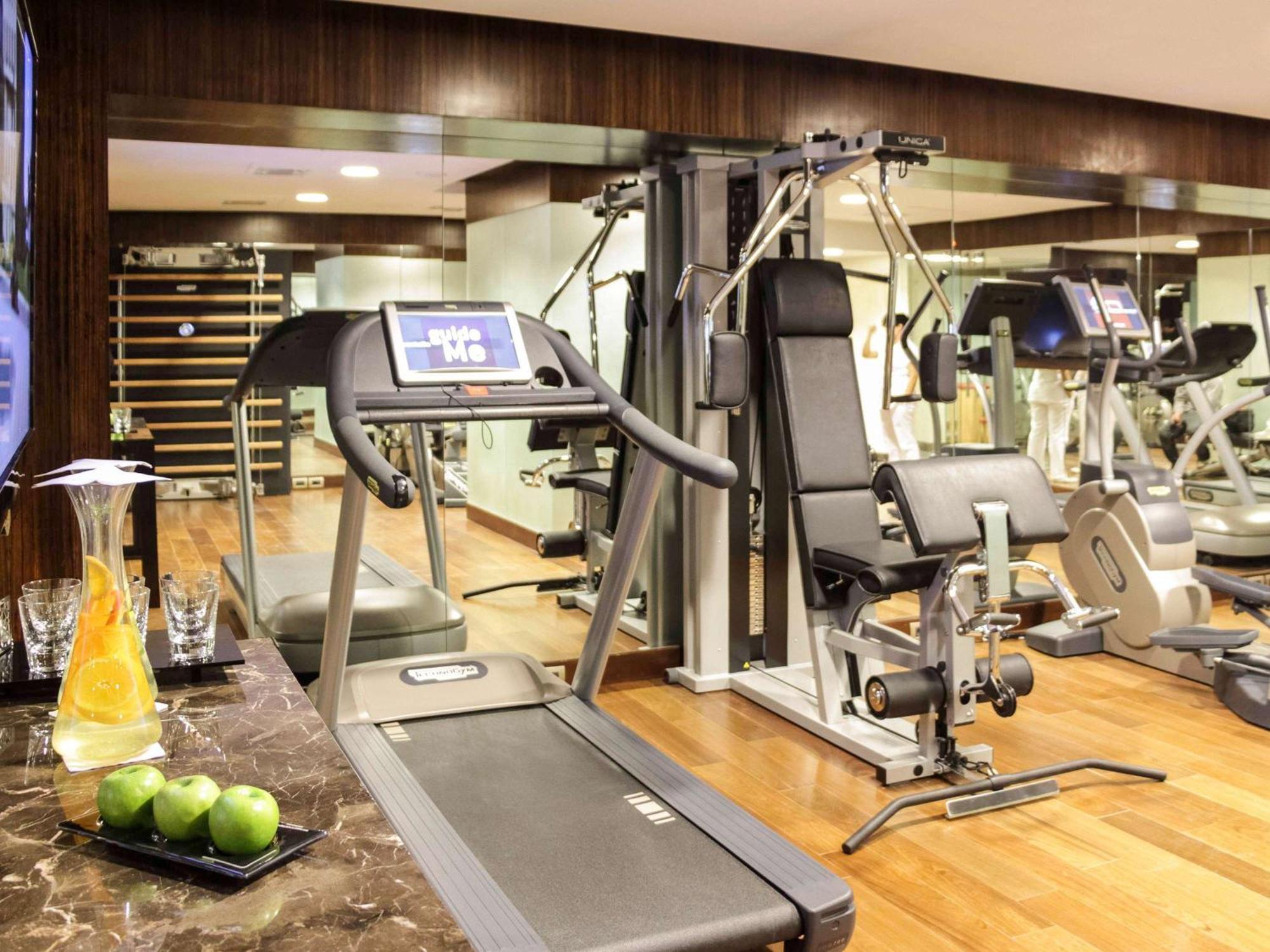 Sofitel Montevideo Casino Carrasco & Spa Exterior foto The gym at the hotel