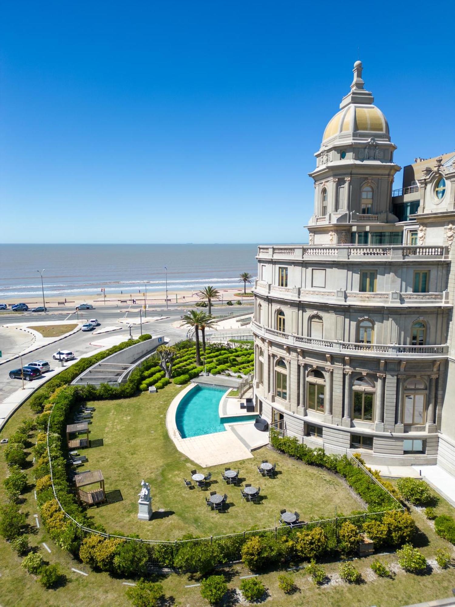 Sofitel Montevideo Casino Carrasco & Spa Exterior foto The Miramar Palace